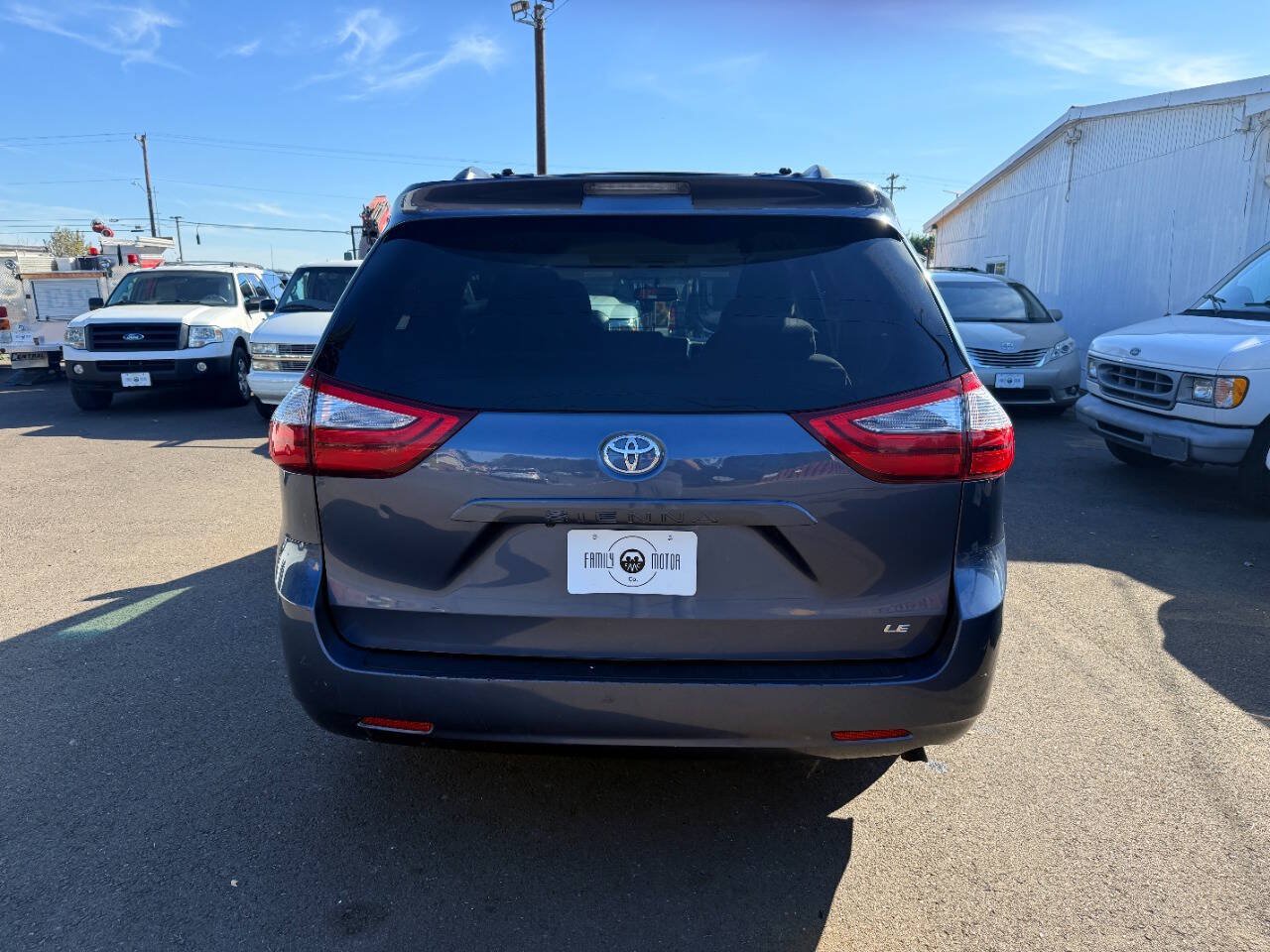Used 2015 Toyota Sienna LE FWD image 7