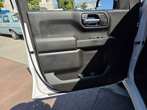 Used 2021 Chevrolet Silverado 1500 Custom image 28