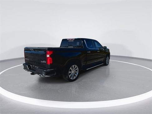 Used 2021 Chevrolet Silverado 1500 High Country w/ Technology Package image 4