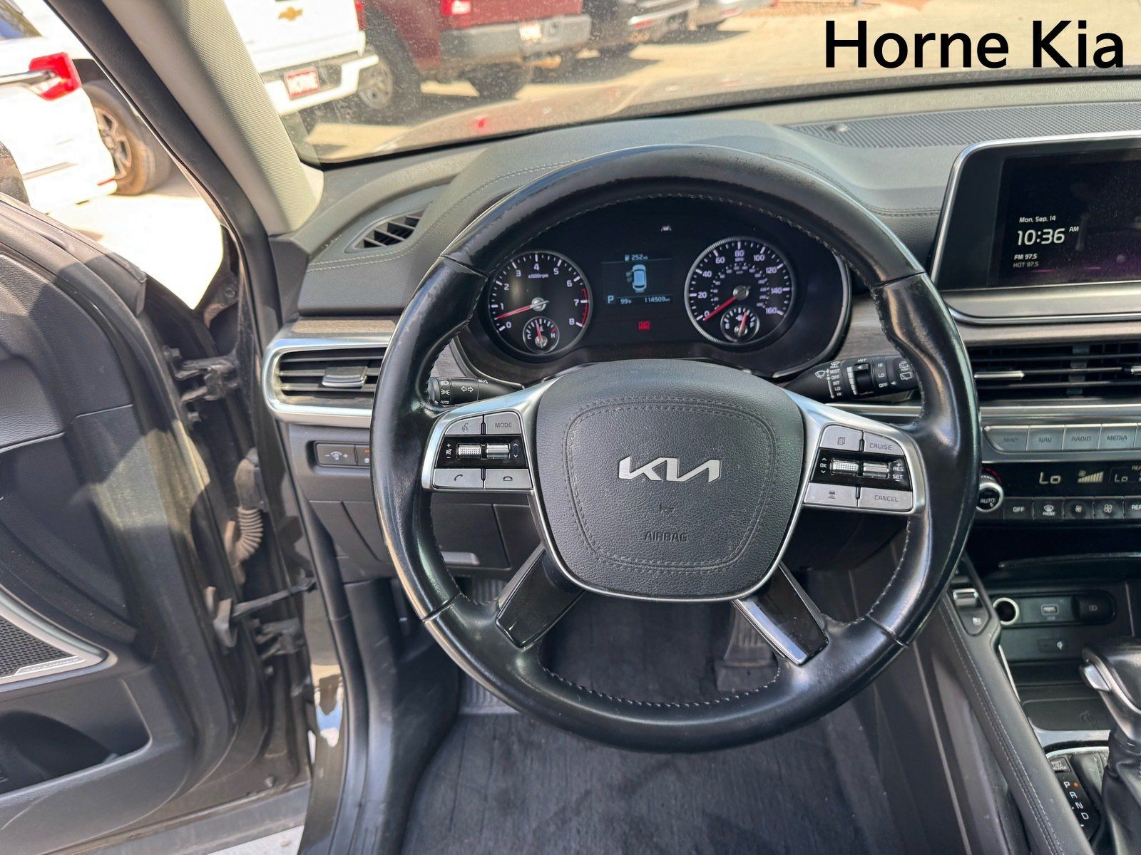Used 2022 Kia Telluride EX w/ EX Premium Package FWD image 17