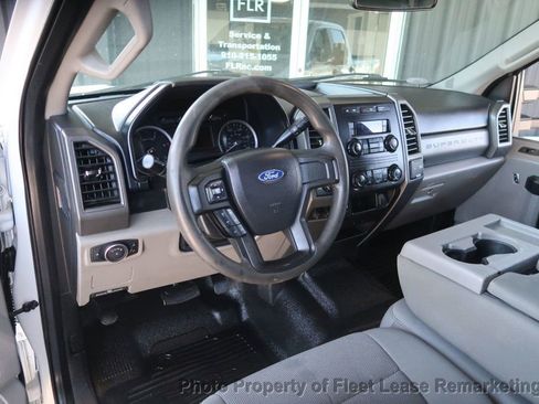 Used 2019 Ford F250 XL w/ Power Equipment Group image 10