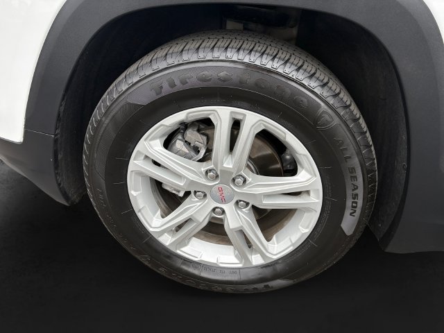 Used 2024 GMC Terrain SLE FWD image 11