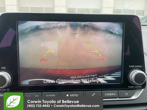 Used 2024 Nissan Altima 2.5 SV image 13