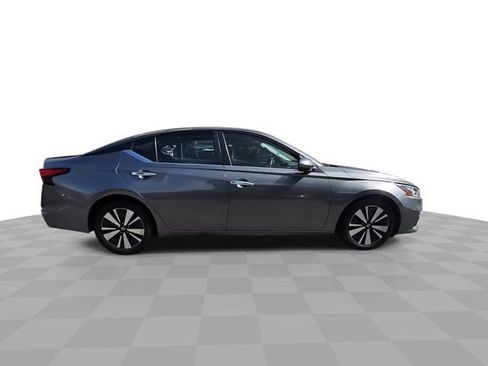 Used 2021 Nissan Altima 2.5 SV image 9