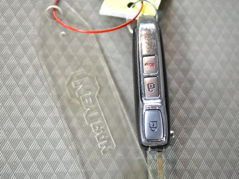 Used 2025 Kia Soul LX w/ LX Technology Package image 31