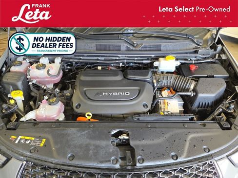 Used 2022 Chrysler Pacifica Touring-L FWD image 23