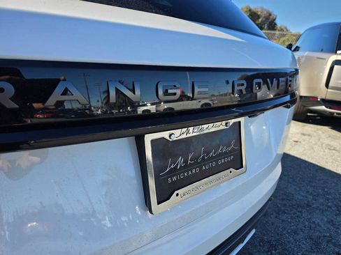 Used 2025 Land Rover Range Rover Velar Dynamic SE image 16