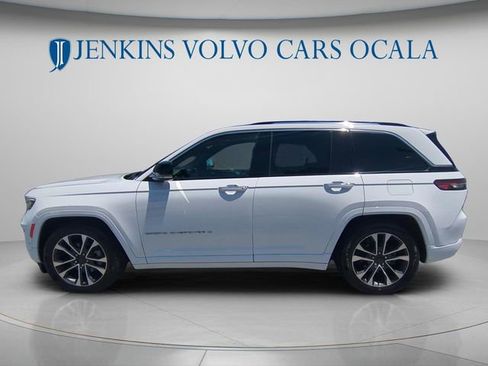 Used 2023 Jeep Grand Cherokee Overland w/ Luxury Tech Group IV image 6