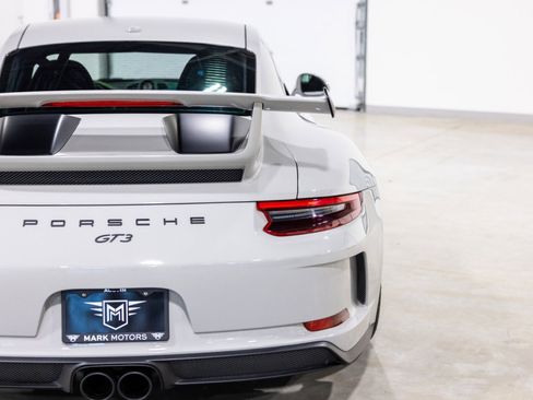 Used 2018 Porsche 911 GT3 image 13