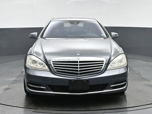 Used 2010 Mercedes-Benz S 550 image 2