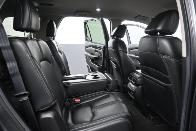 Certified 2025 Honda Pilot EX-L image 6