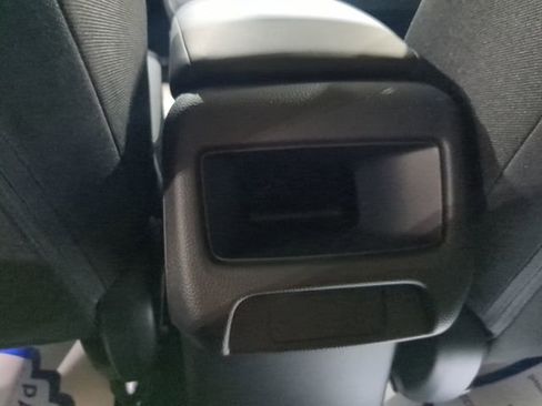 New 2025 Honda HR-V LX image 29