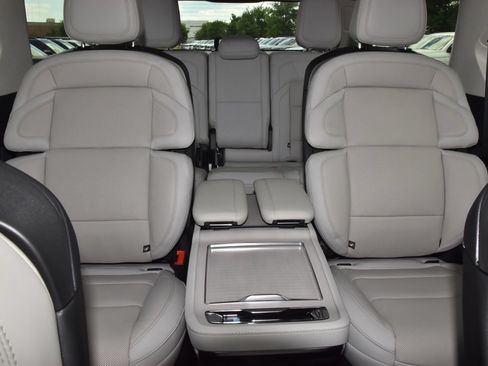 New 2026 Lincoln Navigator L Reserve w/ Jet Appearance Package AWD/4WD image 22