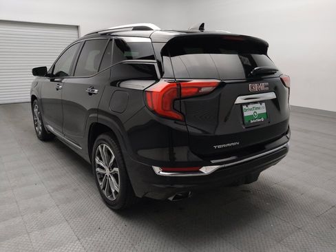 Used 2020 GMC Terrain Denali w/ Denali Premium Package FWD image 5