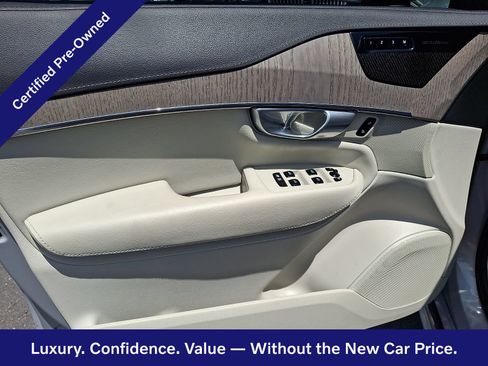 Certified 2023 Volvo XC90 B6 Ultimate w/ Protection Package Premier AWD/4WD image 13