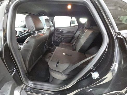 Used 2024 Chevrolet Trax RS w/ Driver Confidence Package image 35