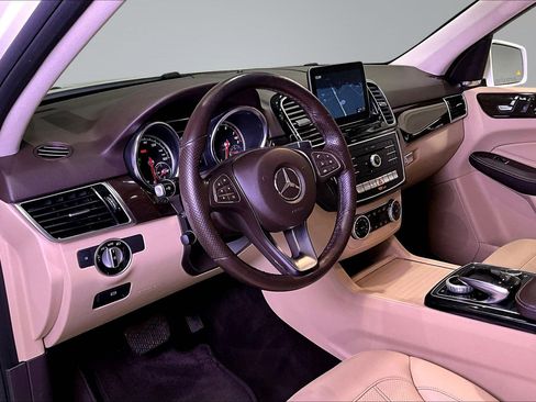 Used 2018 Mercedes-Benz GLE 350 4MATIC image 16