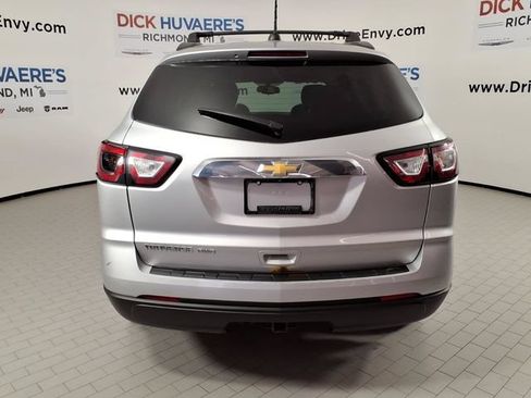 Used 2017 Chevrolet Traverse LS AWD/4WD image 5