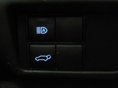 Used 2021 Toyota Highlander XSE image 40