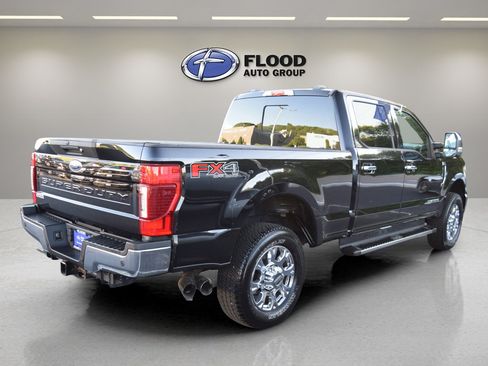Used 2020 Ford F350 Lariat w/ Lariat Ultimate Package AWD/4WD image 3