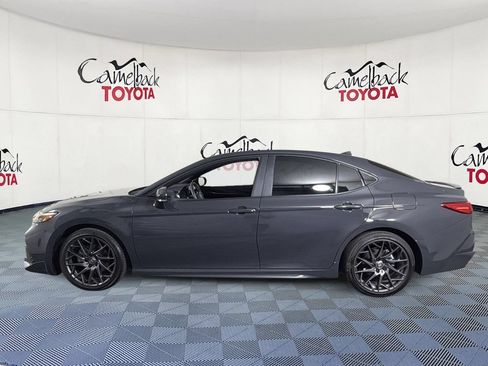 Used 2025 Toyota Camry XSE FWD image 4