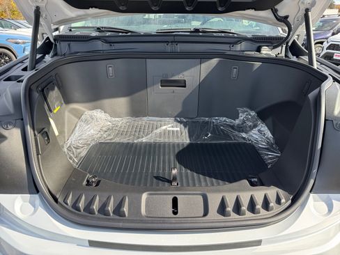 New 2025 Ford F150 Lightning Flash image 33