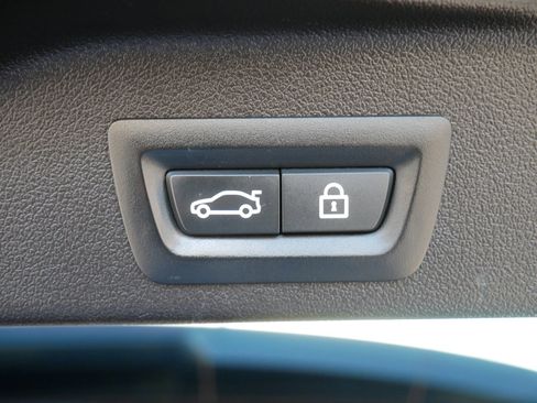 Used 2021 BMW X5 xDrive45e w/ Executive Package image 19