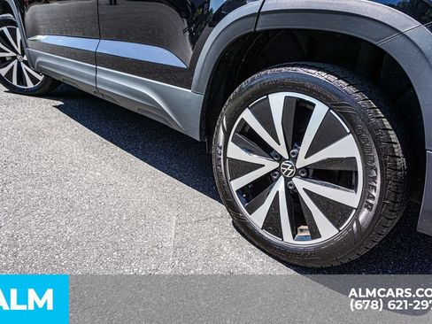 Used 2024 Volkswagen Taos SE FWD image 16
