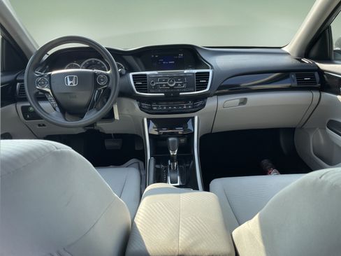 Used 2016 Honda Accord LX image 29