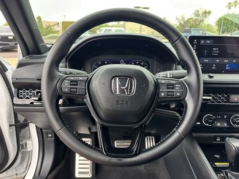 Used 2025 Honda Accord Sport image 28