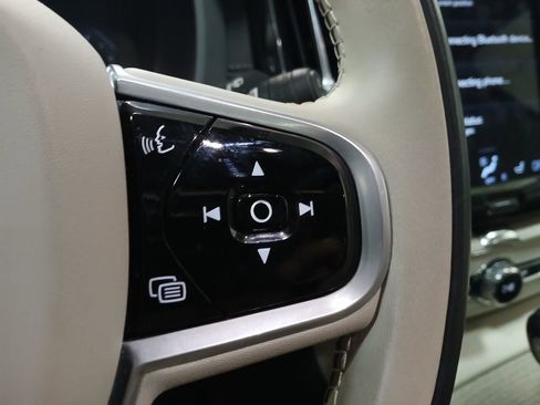 Used 2021 Volvo XC60 T5 Inscription w/ Advanced Package image 18