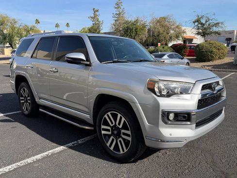 Used 2015 Toyota 4Runner Limited image 11