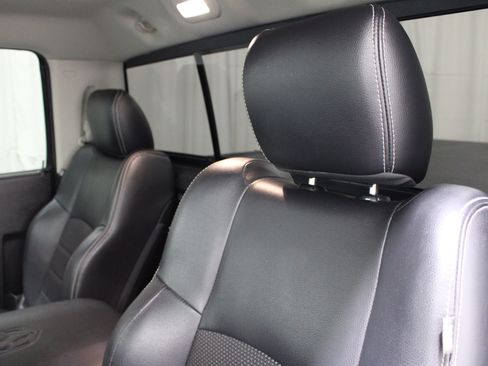 Used 2017 RAM 1500 Sport w/ Black Ram 1500 Sport Group AWD/4WD image 4