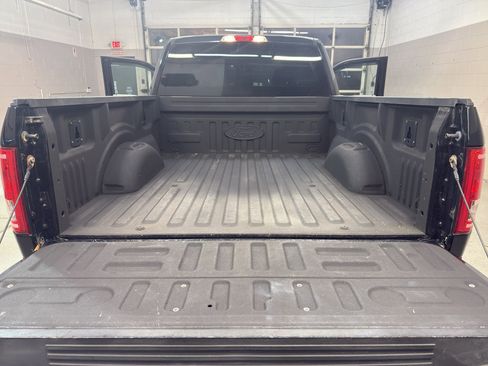 Used 2016 Ford F150 XLT image 28
