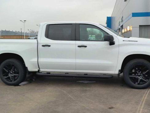 Used 2023 Chevrolet Silverado 1500 Custom w/ Rally Edition image 9