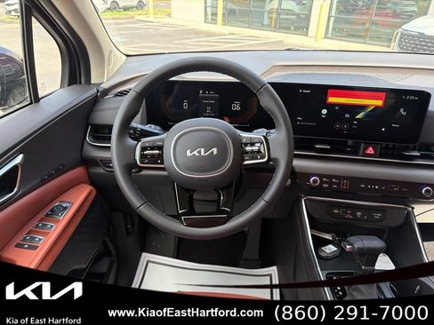 New 2026 Kia Carnival EX FWD image 23