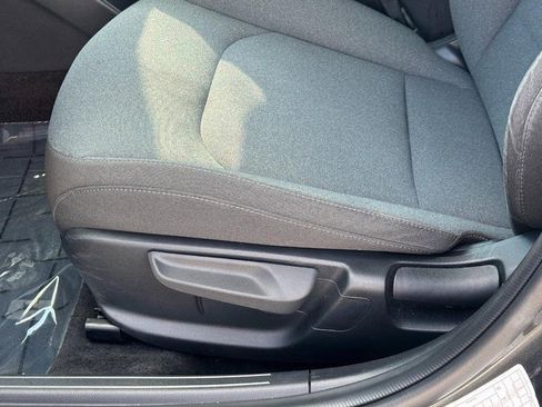 Used 2025 Kia K4 image 23