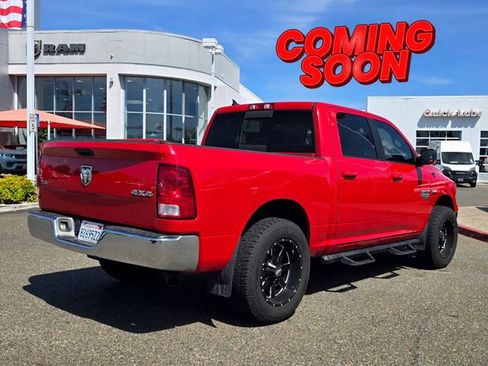 Used 2019 RAM 1500 Classic SLT w/ Luxury Group AWD/4WD image 3