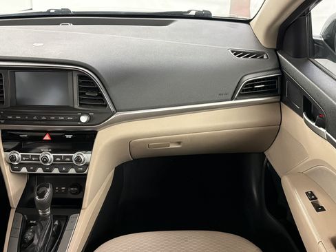 Used 2020 Hyundai Elantra Value Edition FWD image 28