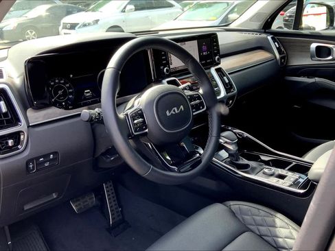 Used 2022 Kia Sorento SX Prestige AWD/4WD image 18