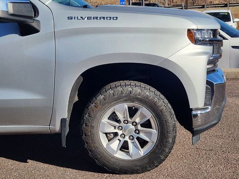 Used 2020 Chevrolet Silverado 1500 LT w/ Trailering Package image 28