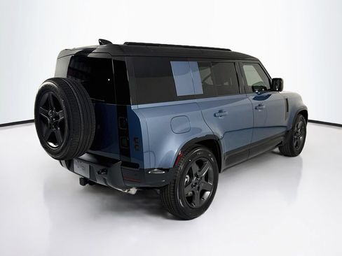 New 2026 Land Rover Defender 110 X-Dynamic SE AWD/4WD image 5