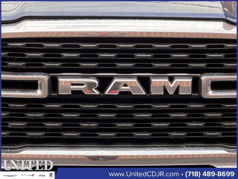 Used 2024 RAM 2500 Big Horn w/ Level 2 Equipment Group image 9