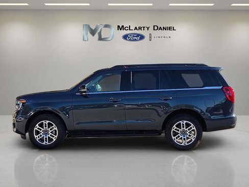 New 2025 Ford Expedition Active image 3