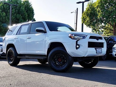 Used 2023 Toyota 4Runner SR5 Premium AWD/4WD image 2