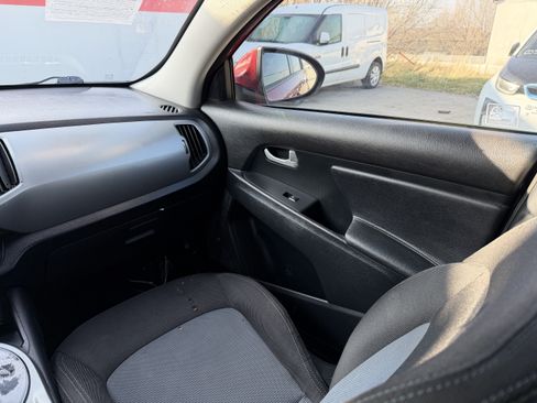Used 2015 Kia Sportage LX FWD image 19