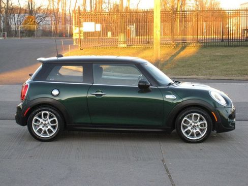 Used 2015 MINI Cooper S image 9