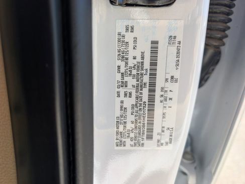 Used 2017 Ford F350 Lariat image 29