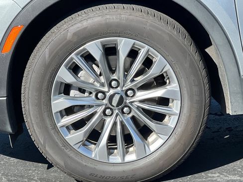 Certified 2024 Cadillac XT4 Premium Luxury image 46