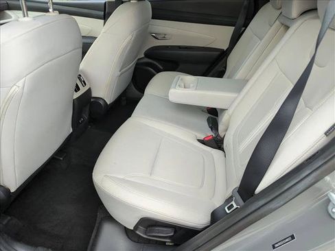 Used 2025 Hyundai Tucson SEL FWD image 18